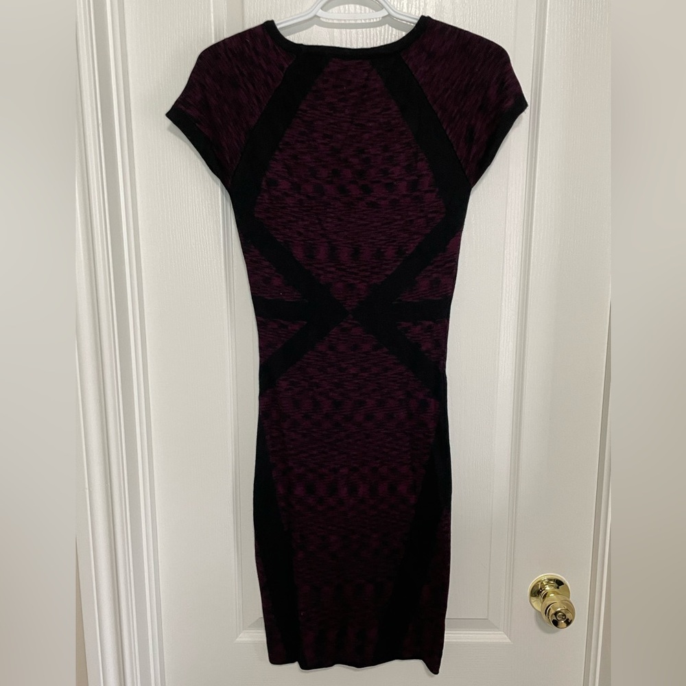 Dynamite Dress - Picture 2 of 2